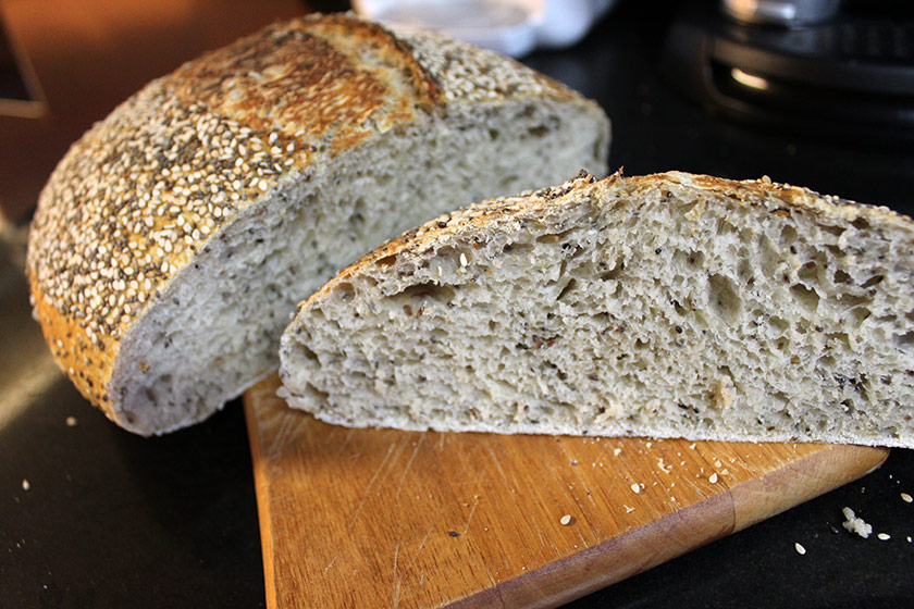 Pão Multigrãos - Fatiado ao meio